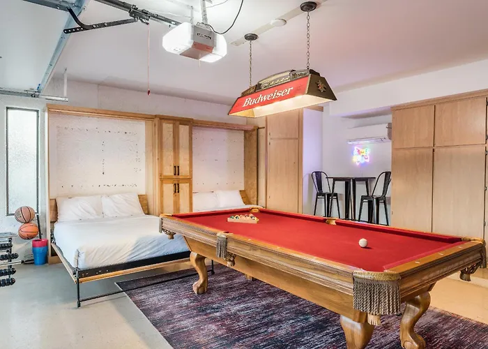 Holiday home Exciting Backyard Entertainment And Close To Exclusive Golf Courses At La Quinta Del Sol *