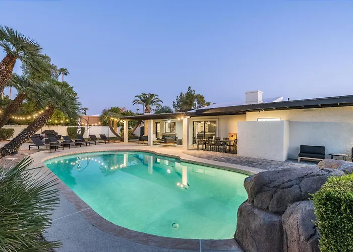 Exciting Backyard Entertainment And Close To Exclusive Golf Courses At La Quinta Del Sol Holiday home *
